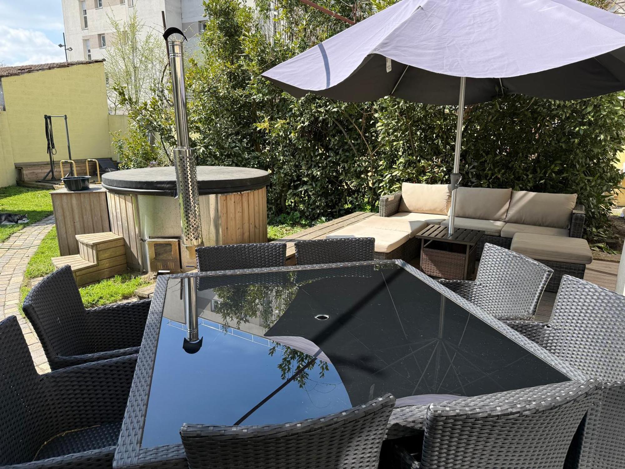 Séjour chez l'habitant Du Calme En Pleine Jacuzzi *