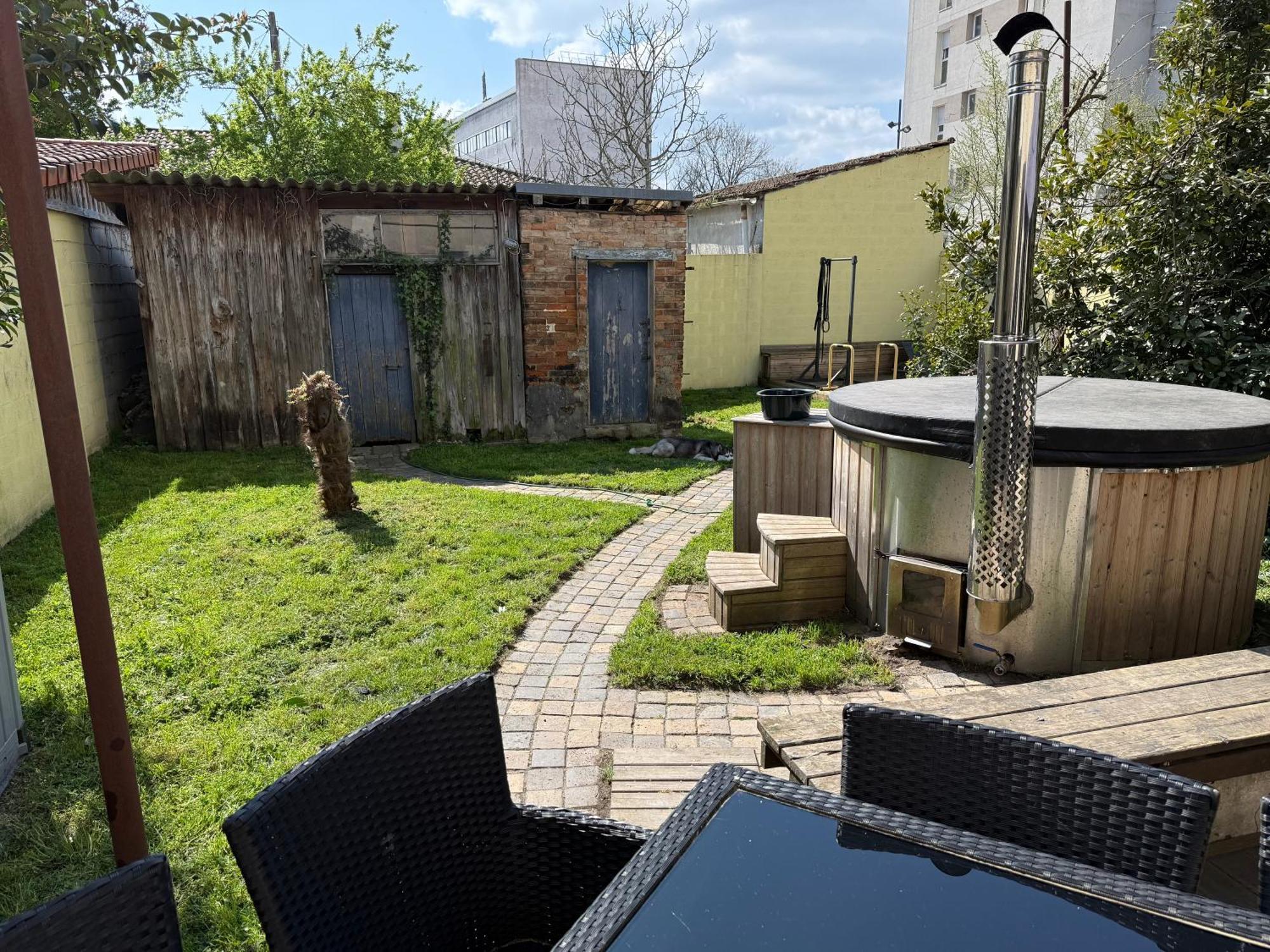 Du Calme En Pleine Jacuzzi Bordeaux