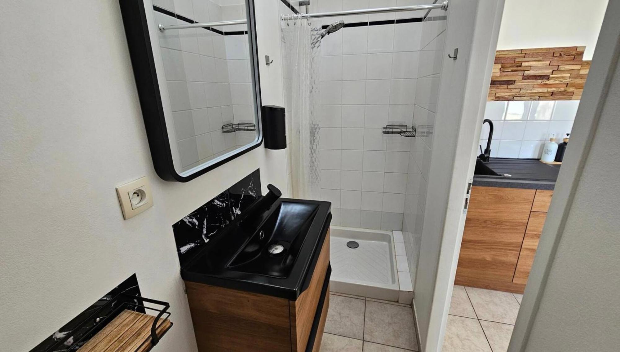 Séjour chez l'habitant Du Calme En Pleine Jacuzzi *